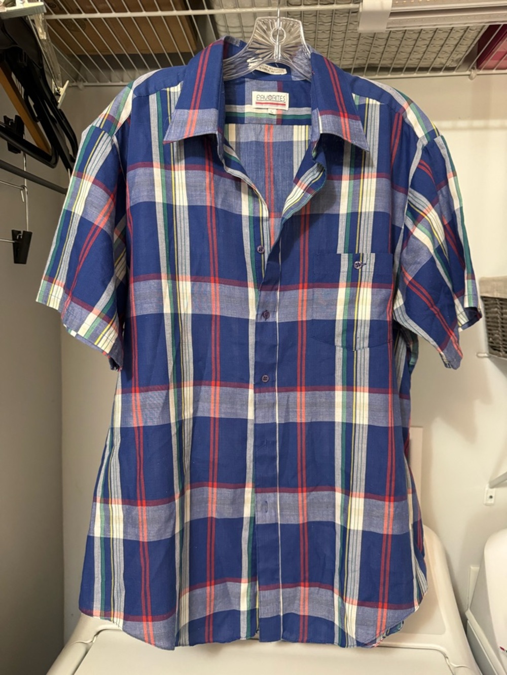 Men’s Blue Plaid Short Sleeve Button-Down Shirt